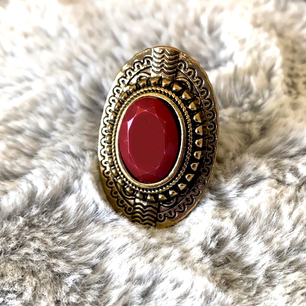 Fashion Ring Red Center Stone Gold Copper Size 6-7